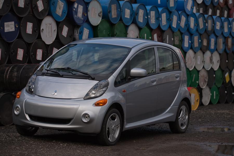  Mitsubishi i-MiEV 2012 года  (US) (фото 86 из 234)